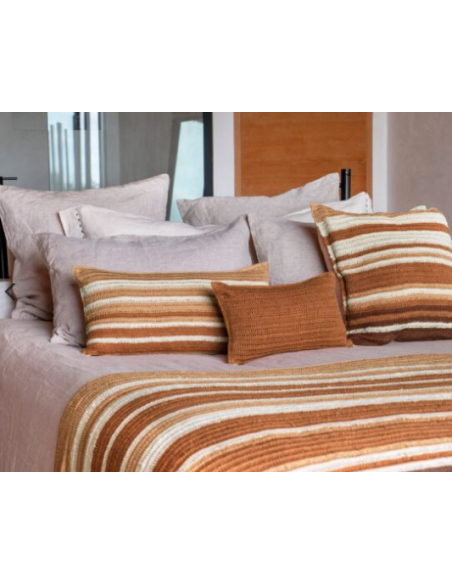 Coussin Tribu en coton crocheté main 50x50 cm