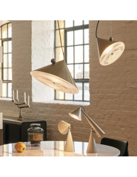 Suspension Pose Small Pendant