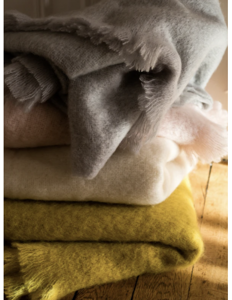 PLAID MOHAIR AUBÉPINE - 140x170